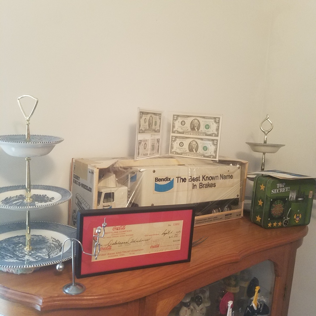 Auction Photo
