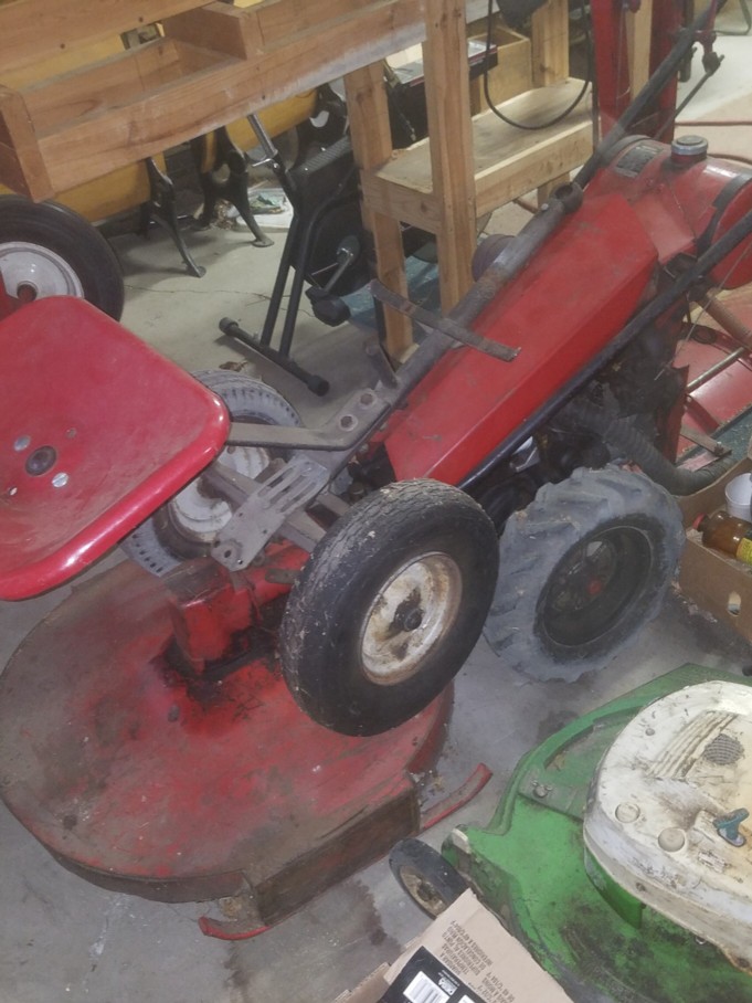 Auction Photo