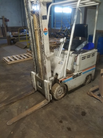 Auction Photo