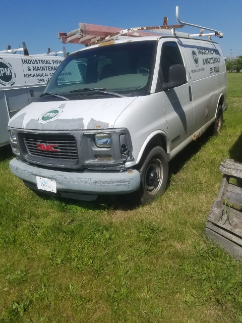 Auction Photo
