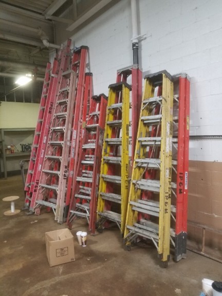 Auction Photo