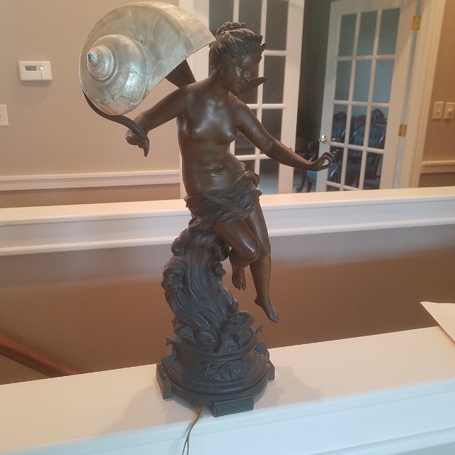 Auction Photo