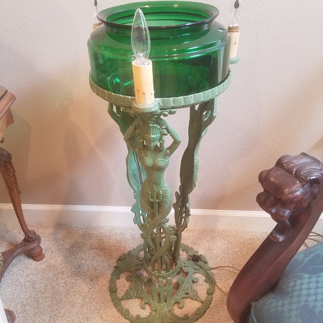 Auction Photo