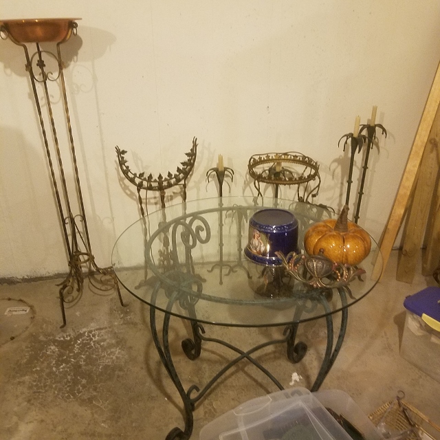Auction Photo