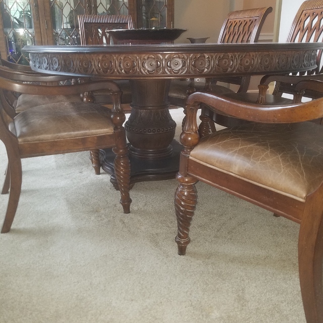 Auction Photo