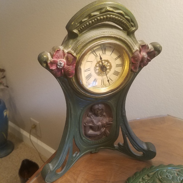 Auction Photo