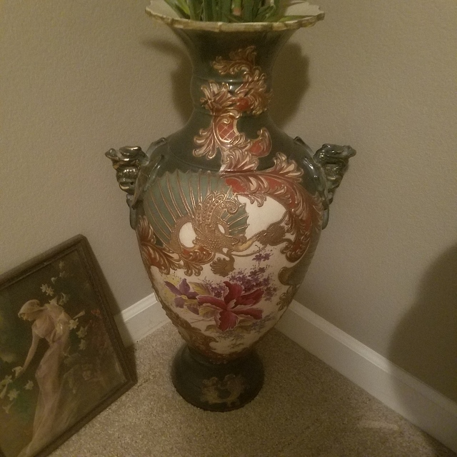Auction Photo