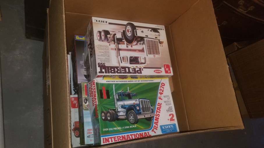 Auction Photo