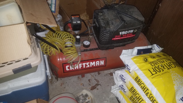Auction Photo