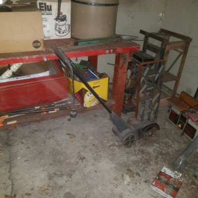 Auction Photo