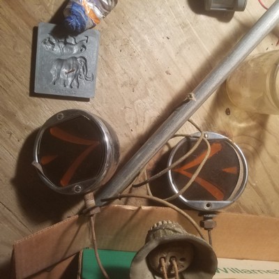 Auction Photo