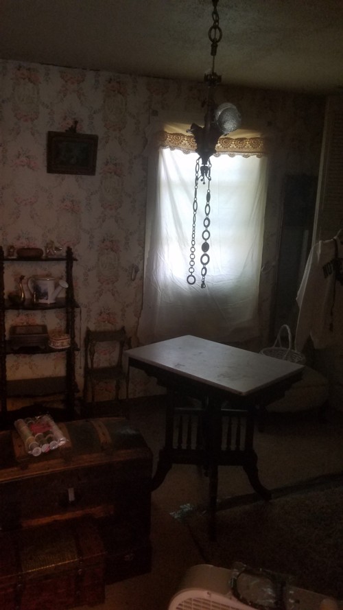 Auction Photo