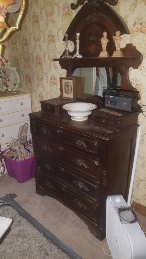 Auction Photo