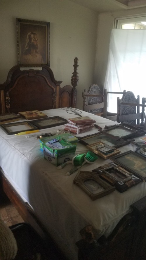 Auction Photo