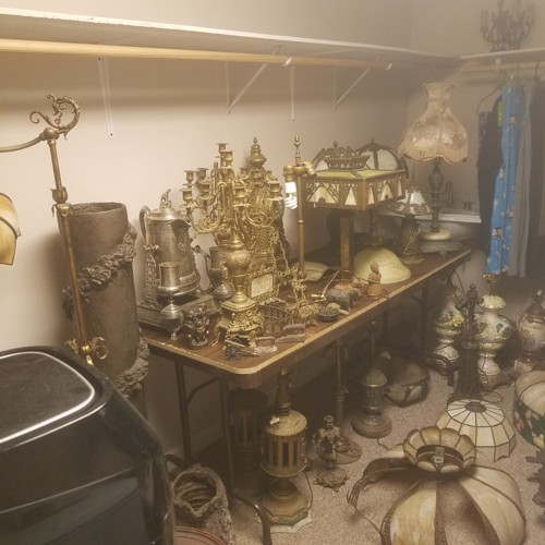 Auction Photo