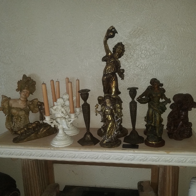 Auction Photo