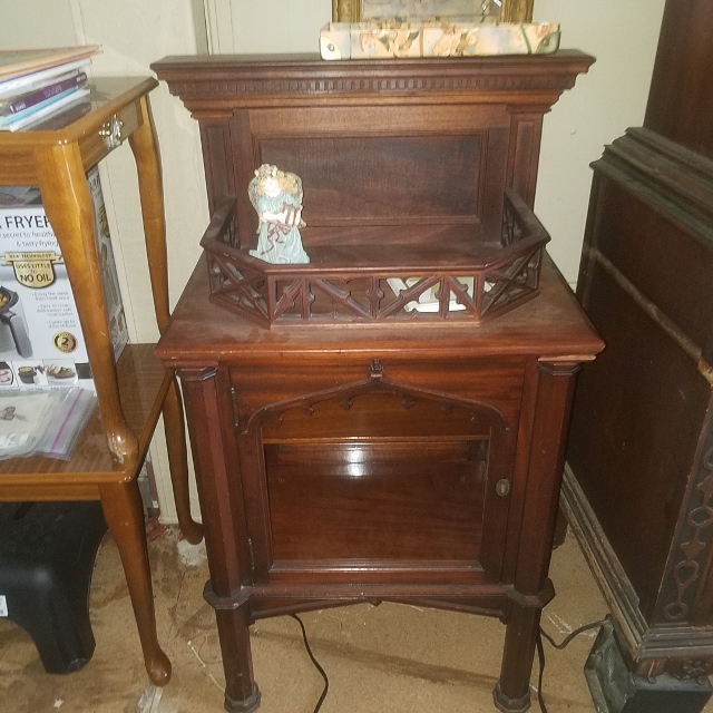 Auction Photo