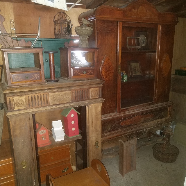 Auction Photo