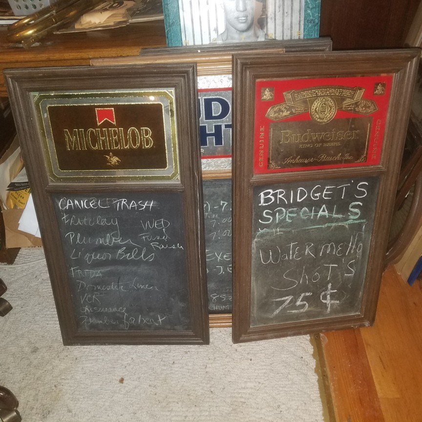 Auction Photo