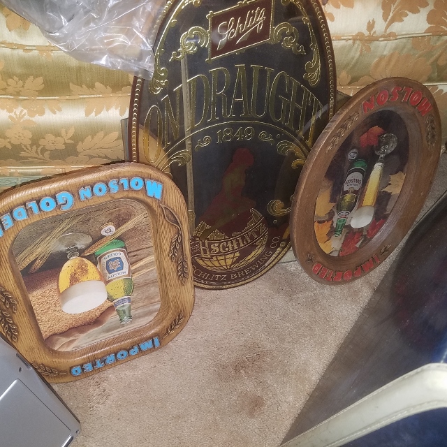 Auction Photo