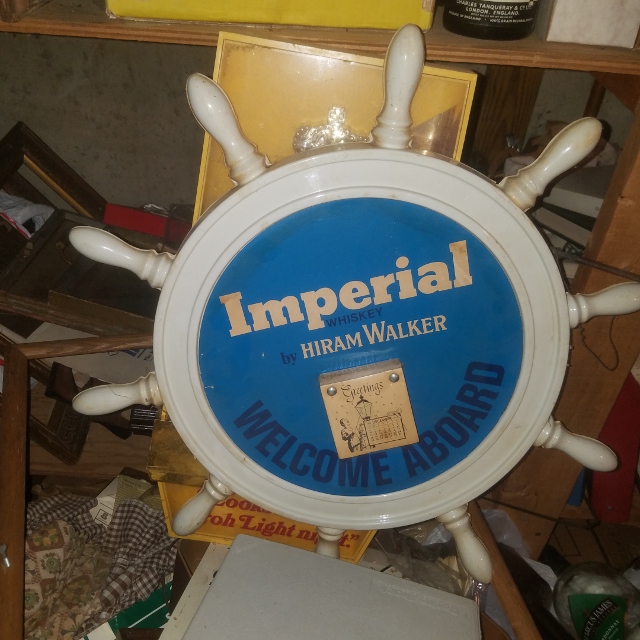 Auction Photo