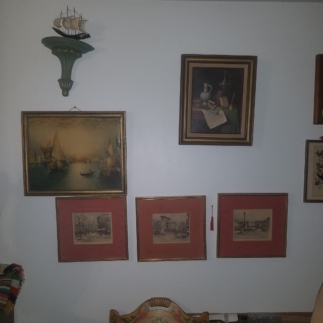 Auction Photo