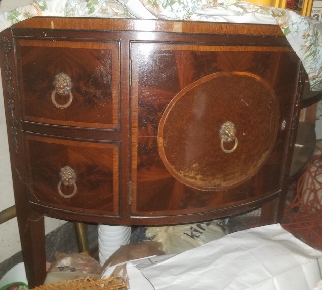 Auction Photo