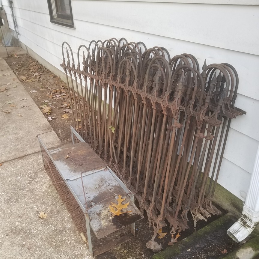 Auction Photo