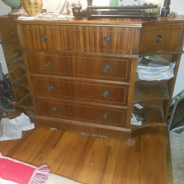 Auction Photo