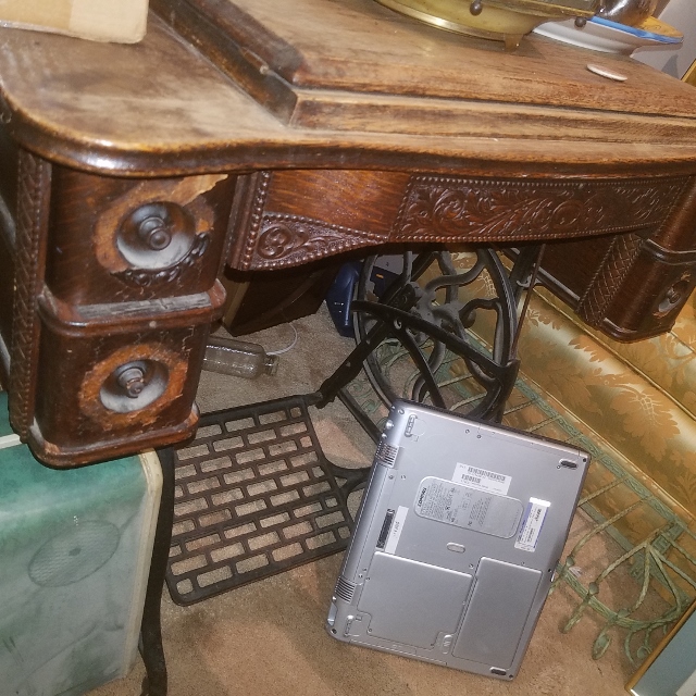 Auction Photo
