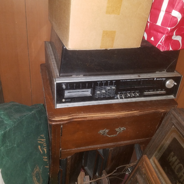 Auction Photo
