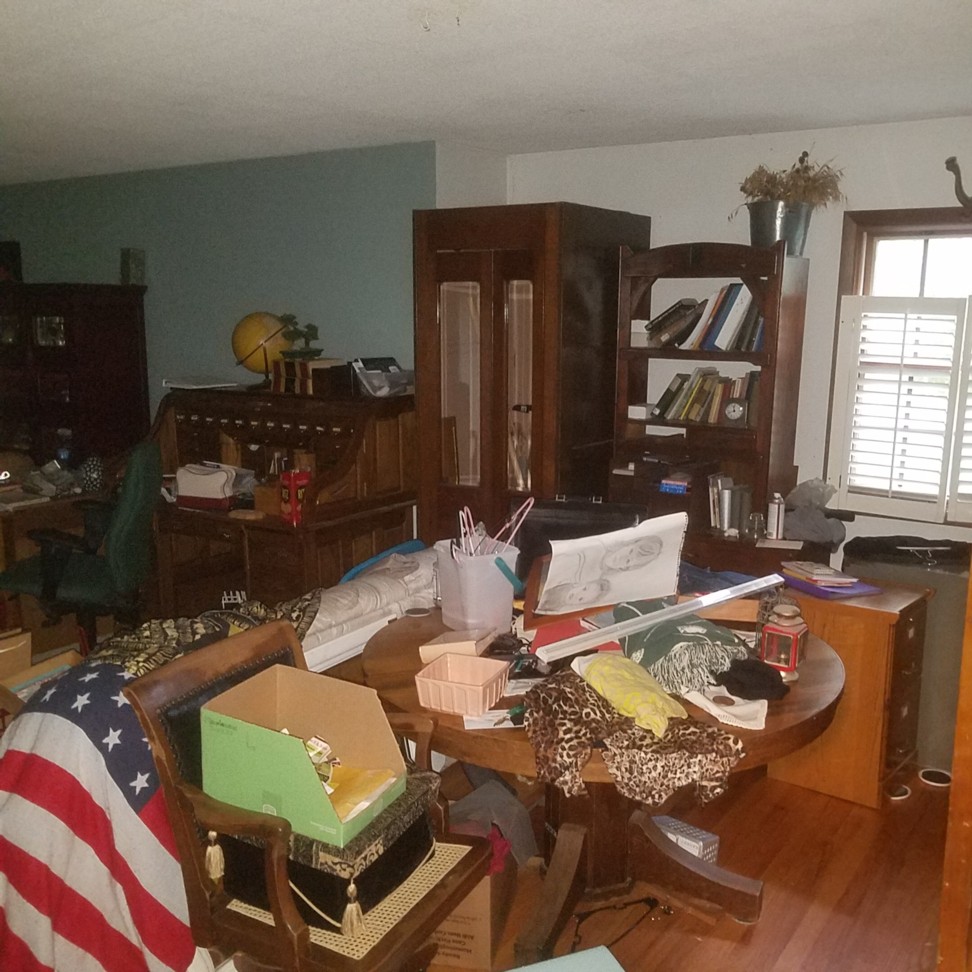 Auction Photo