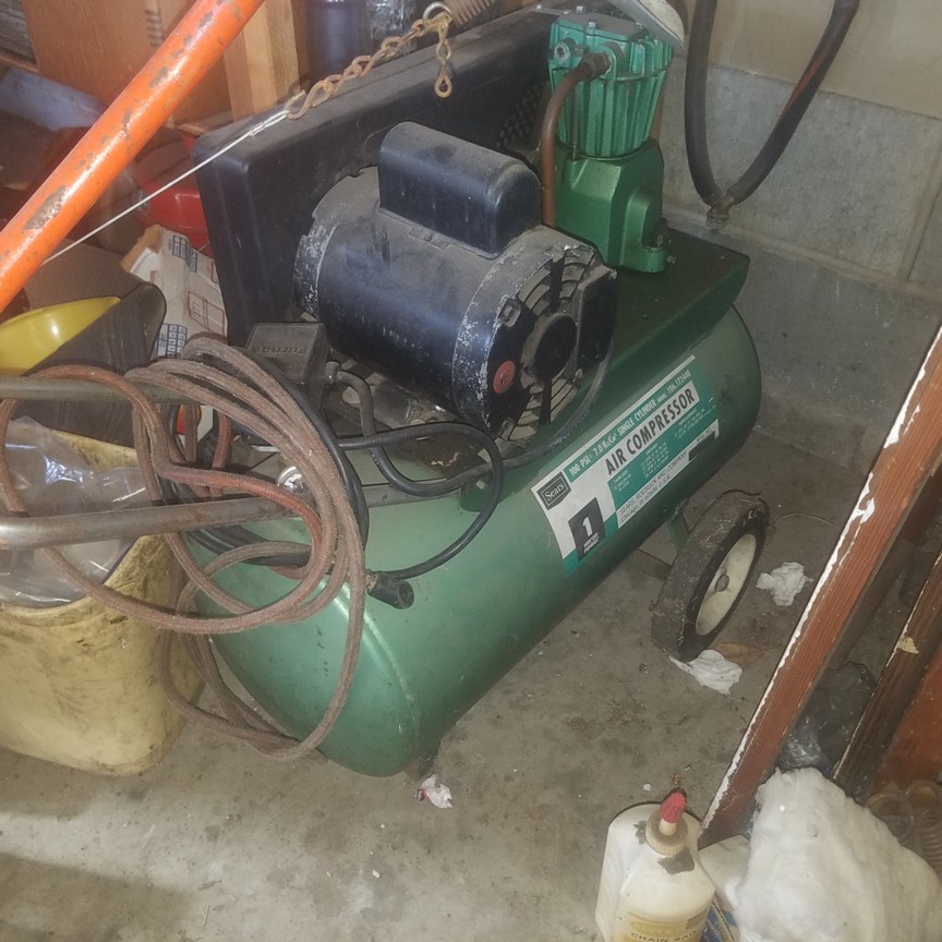 Auction Photo
