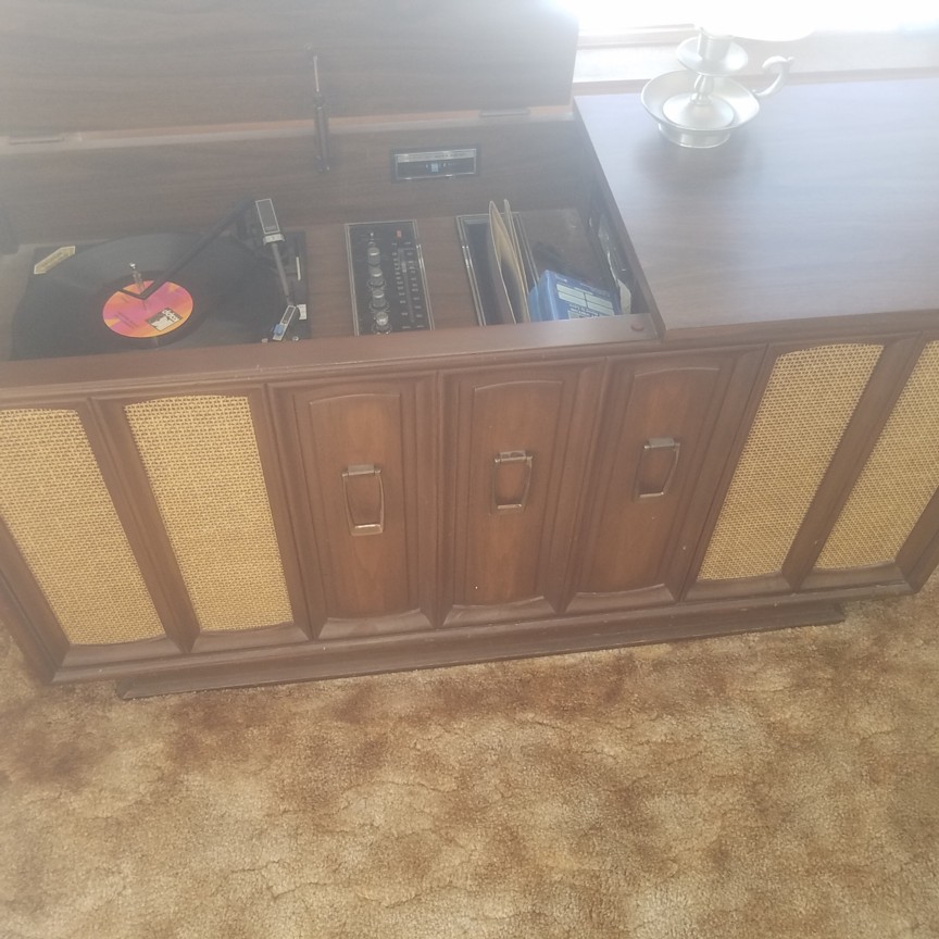 Auction Photo
