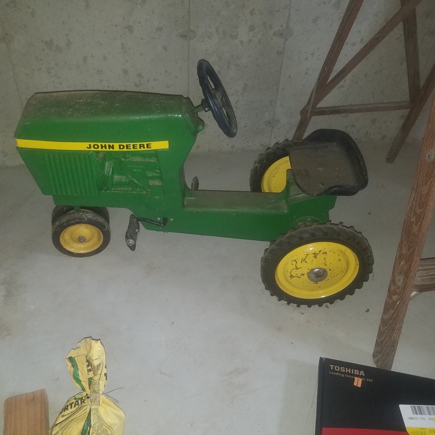 Auction Photo