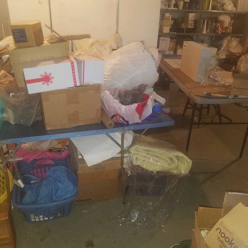 Auction Photo