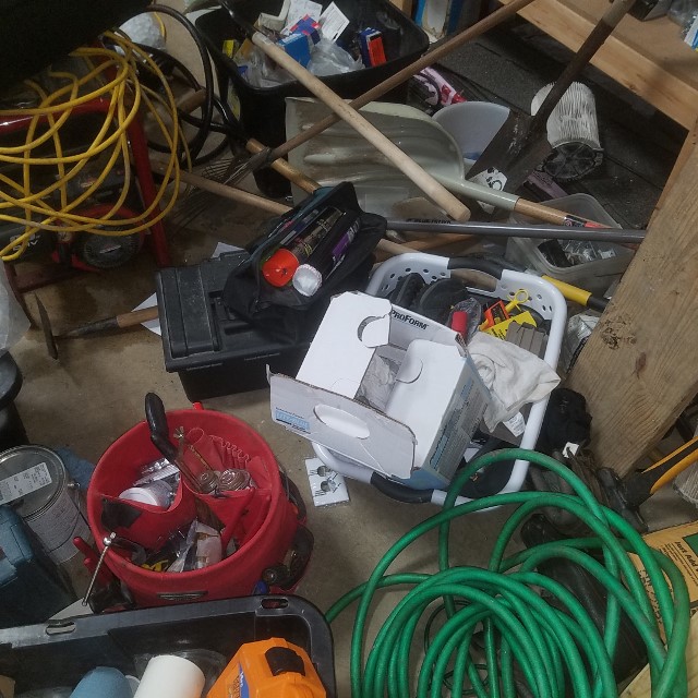 Auction Photo