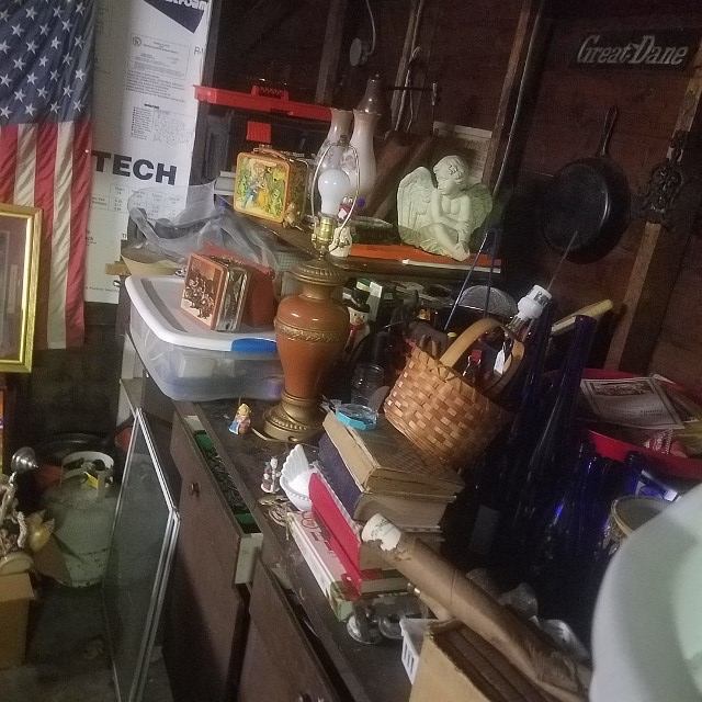 Auction Photo