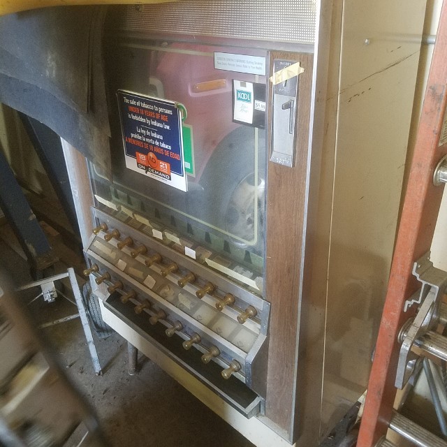 Auction Photo