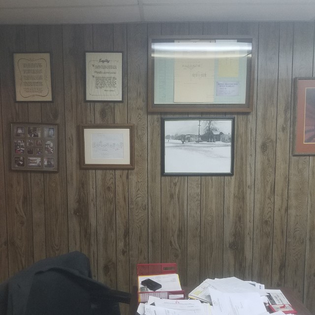 Auction Photo