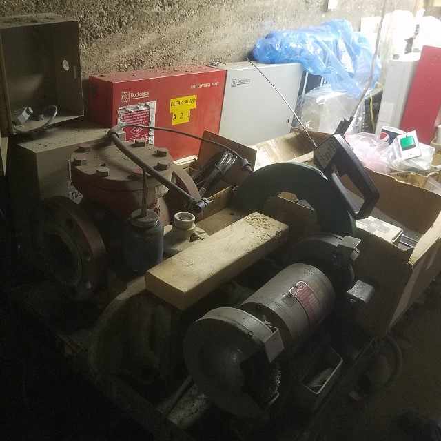 Auction Photo