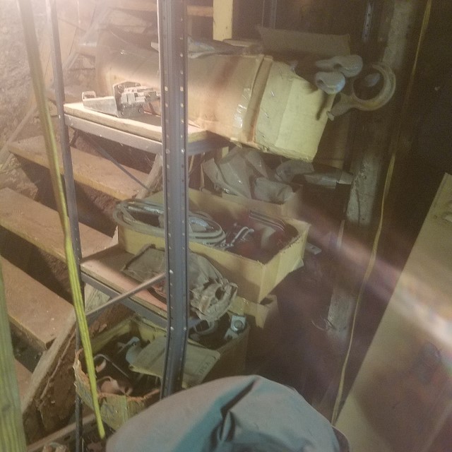 Auction Photo