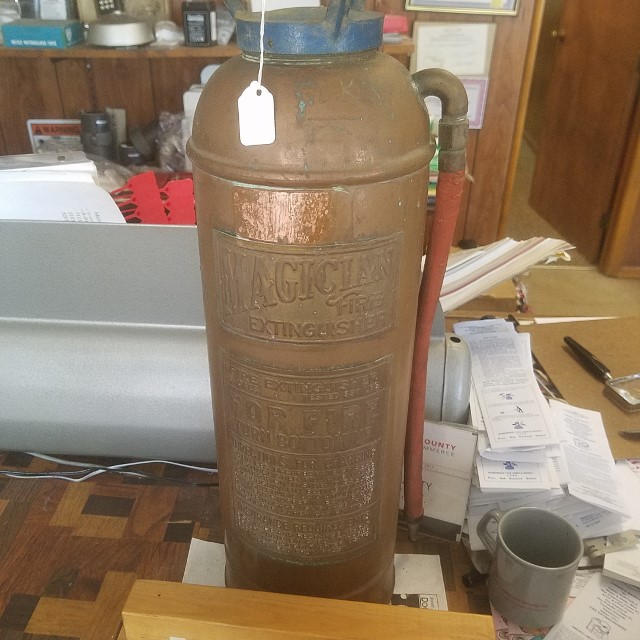 Auction Photo