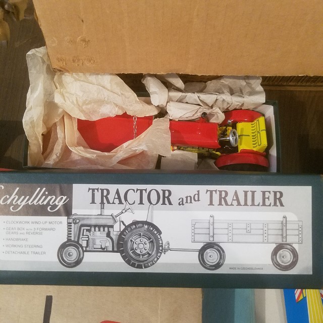 Auction Photo