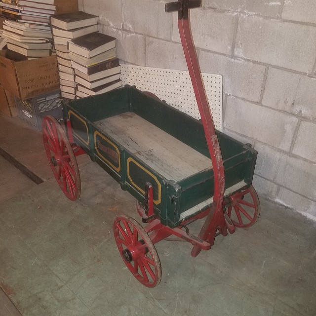 Auction Photo