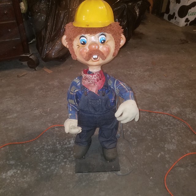 Auction Photo