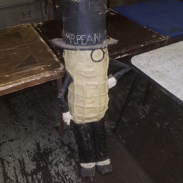 Auction Photo