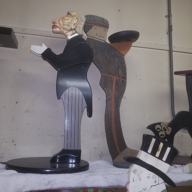 Auction Photo