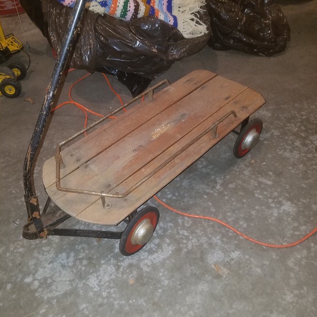 Auction Photo