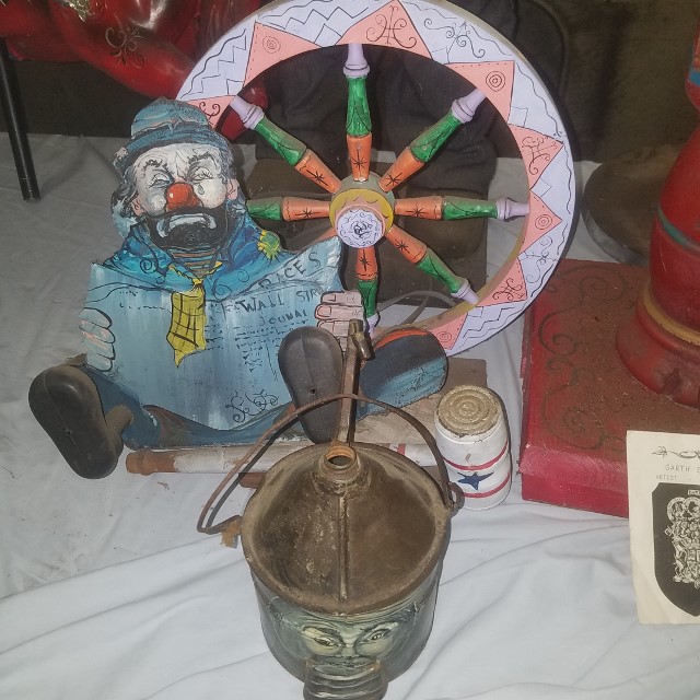 Auction Photo